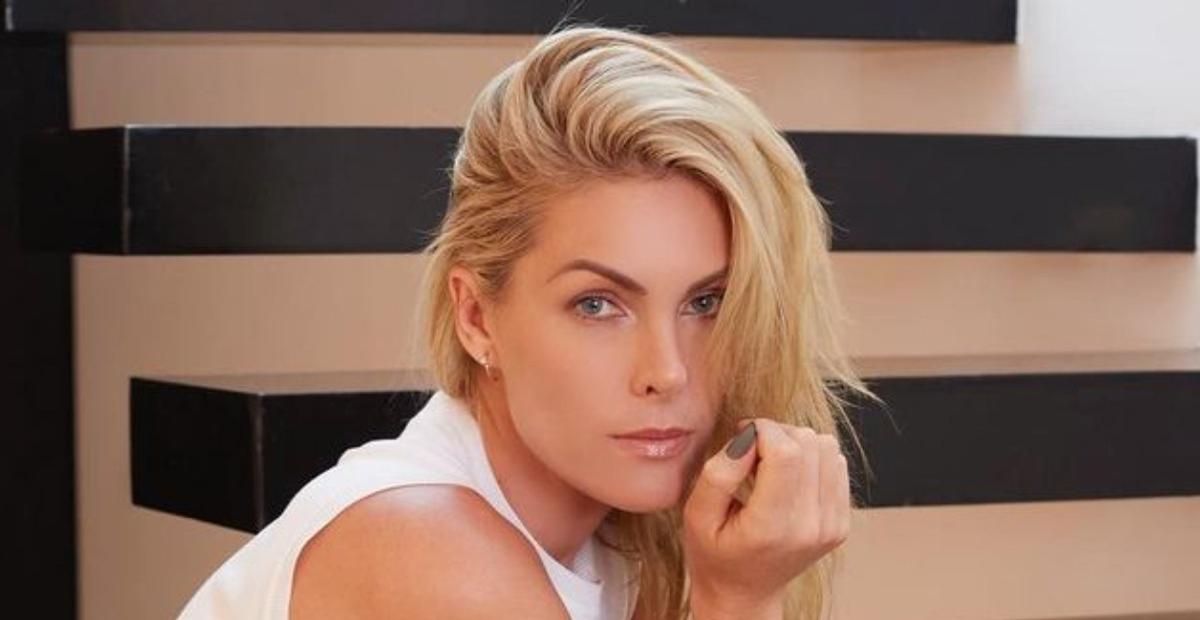 Aos 40 anos, Ana Hickmann ostenta corpão ao surgir modelando de biquíni: ”Resgatar as origens”