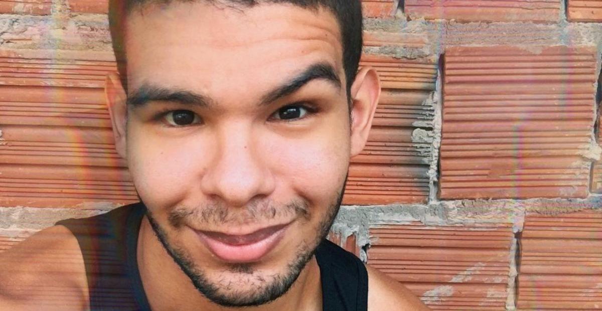 BBB22: Vinicius, do grupo Pipoca, alcança 2 milhões de seguidores antes da estreia do reality