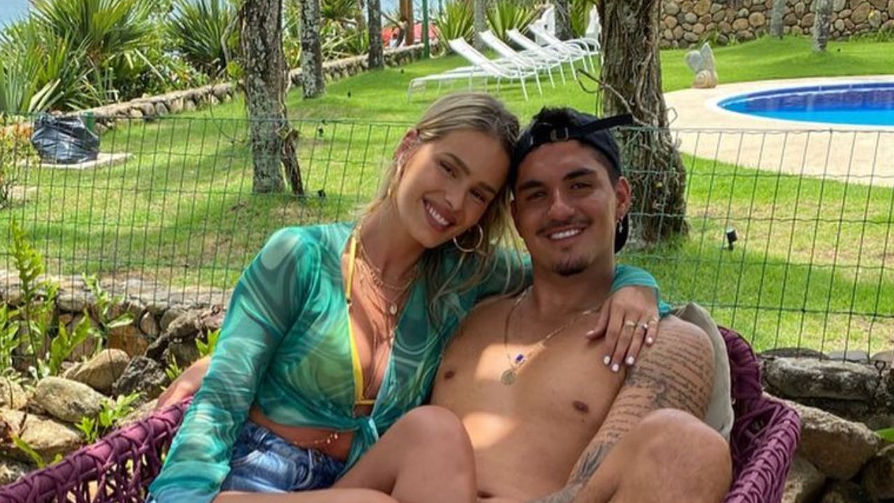 Yasmin Brunet e Gabriel Medina mostram gingado e surgem coladinhos em vídeo: ”Melhor casal”