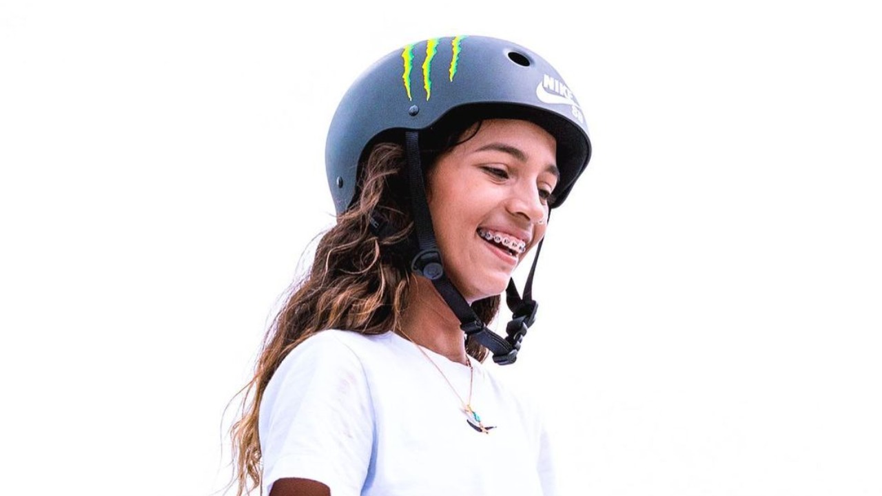 Com manobra perfeita, Rayssa Leal, a fadinha do skate, supera Pâmela Rosa e vence primeira etapa do STU Street