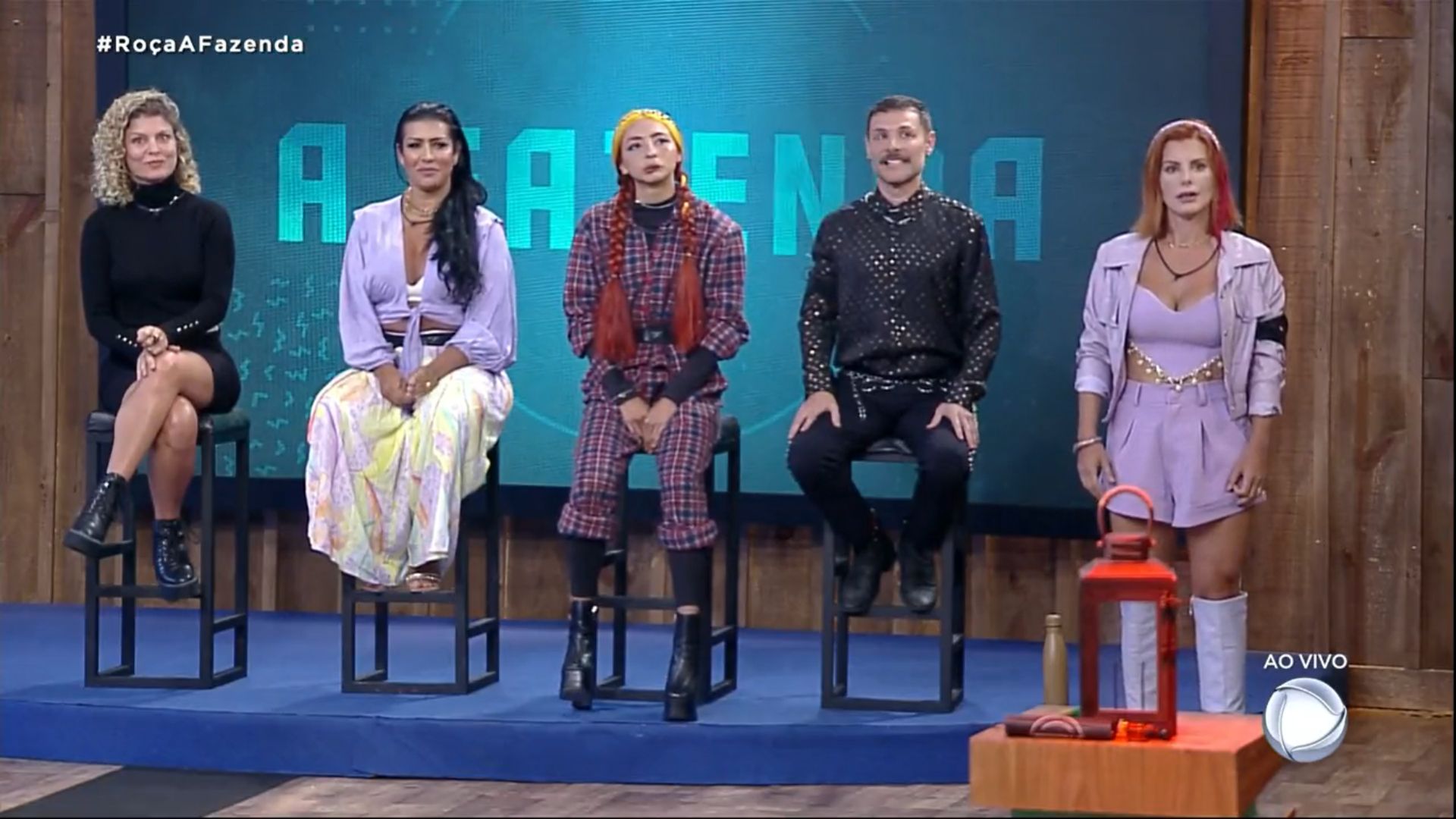 A Fazenda 14: Roça quíntupla formada por Babi, Moranguinho, Ruivinha, Alex e Deborah