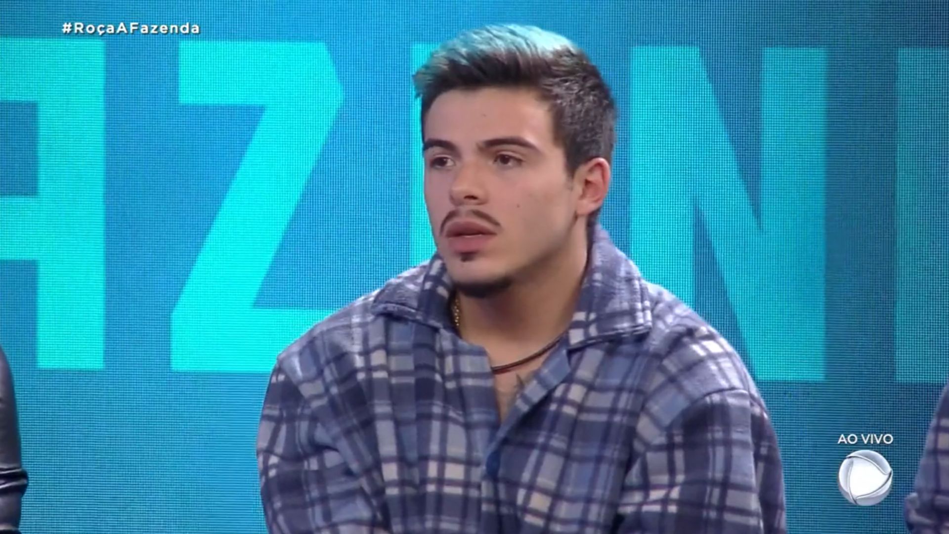 A Fazenda 14: Thomaz Costa pede para sair no programa ao vivo