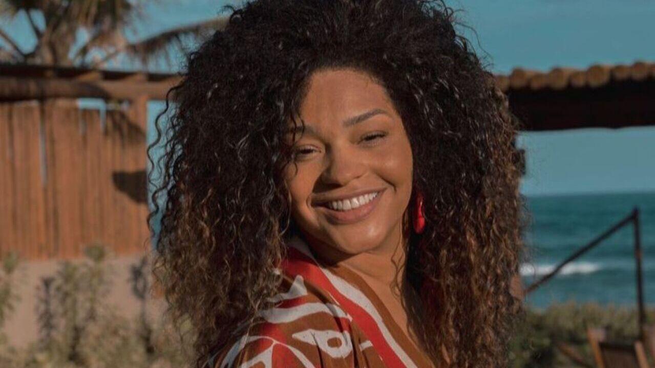 Juliana Alves encanta os internautas ao apresentar o novo integrante da família