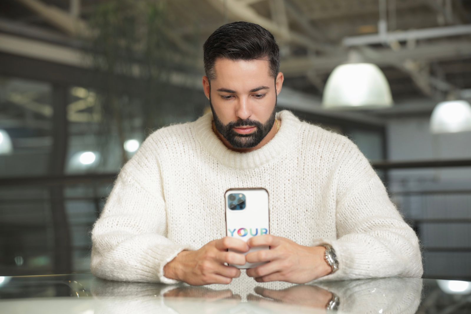Especialista alerta para cuidados com imagem nas redes sociais